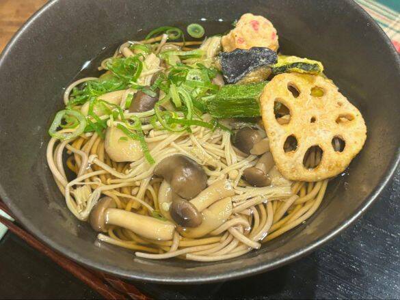 年越しそばに絶対乗せたい！ ドンキの“攻めすぎ天ぷらスナック”、5種の野菜のザクザク食感が美味しすぎる