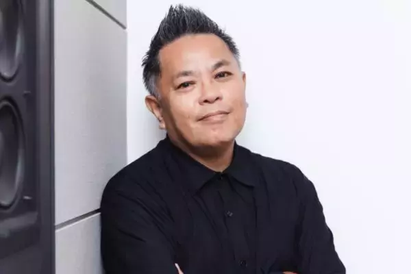 「Choo Choo TRAIN」も「ぼよよん行進曲」も生み出した61歳・中西圭三。20年歌われる名曲が“妻とのセッション”から生まれるまで