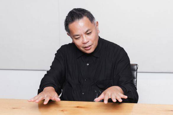 「Choo Choo TRAIN」も「ぼよよん行進曲」も生み出した61歳・中西圭三。20年歌われる名曲が“妻とのセッション”から生まれるまで