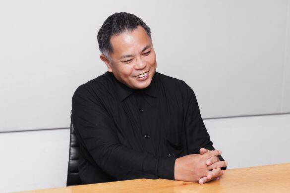 「Choo Choo TRAIN」も「ぼよよん行進曲」も生み出した61歳・中西圭三。20年歌われる名曲が“妻とのセッション”から生まれるまで