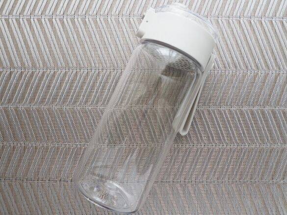 無印良品「990円クリアボトル」が“買い”だった！容器内ででいつのまにか水出し茶やコーヒーができるスグレモノ｜無印良品週間に買いたいもの