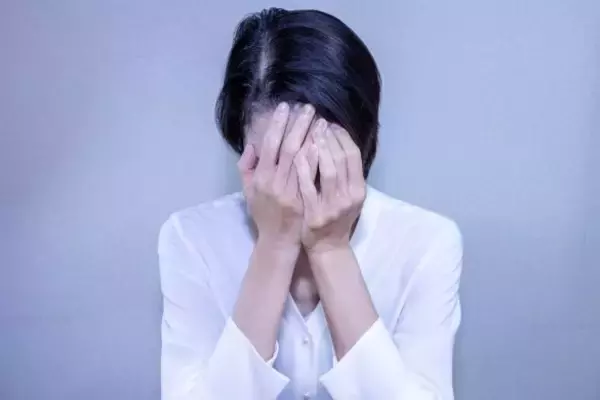 「「パパ、臭いし汚い！」夫の悪口を言っていた私。ある日“立場逆転”で思い知った“一生消えない後悔”とは？」の画像