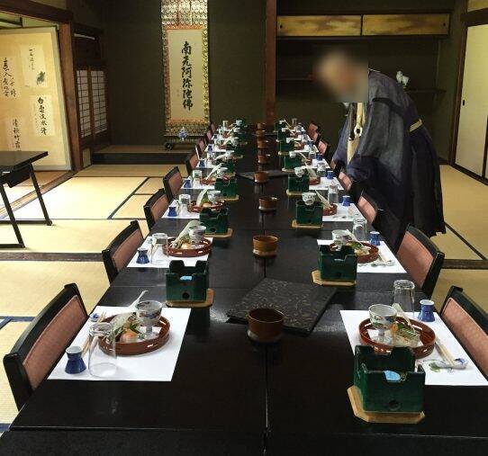 葬式で号泣する見知らぬ女性にギョッ、「どちら様？」と聞いてみたら／びっくり体験人気記事