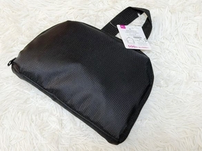 外出先で荷物が増えて両手がふさがる問題→ダイソー「折りたたみリュック」で解決！容量もばっちり