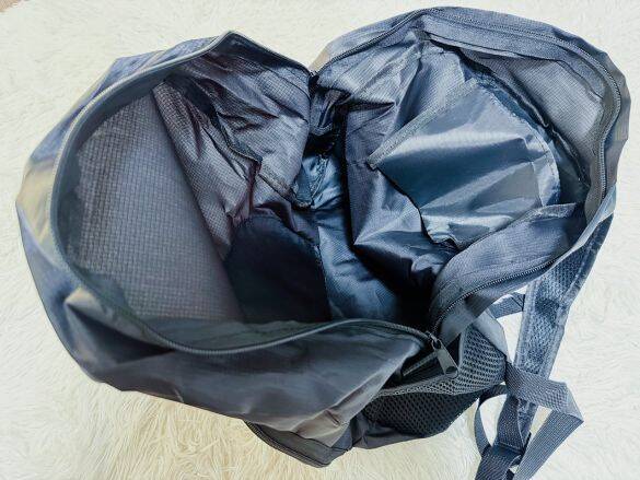 外出先で荷物が増えて両手がふさがる問題→ダイソー「折りたたみリュック」で解決！容量もばっちり