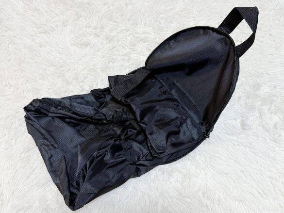 外出先で荷物が増えて両手がふさがる問題→ダイソー「折りたたみリュック」で解決！容量もばっちり