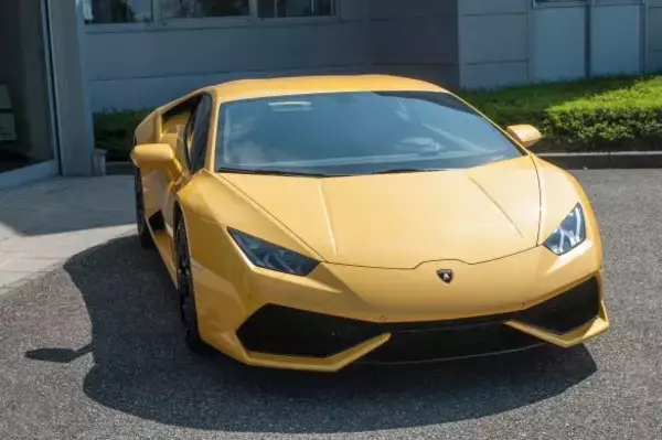マンションの駐車場トラブル。高級車に注意書きをペタリ、怒りの手紙が届き焦る／びっくり体験人気記事BEST