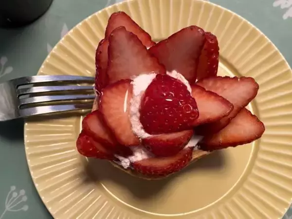 「関東初進出！激安スーパー「バロー」が激アツ。お弁当サイズの“本格スイーツ”が500円でいいんですか？」の画像