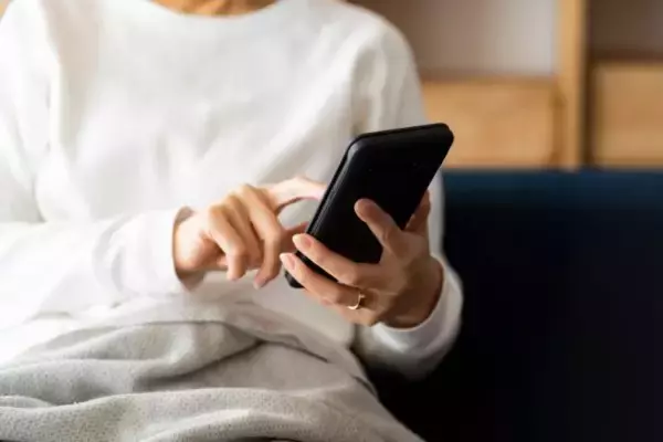 「義父の見舞いに“春の花”を持っていったら…「持って帰れ！」と突き返されたワケ」の画像