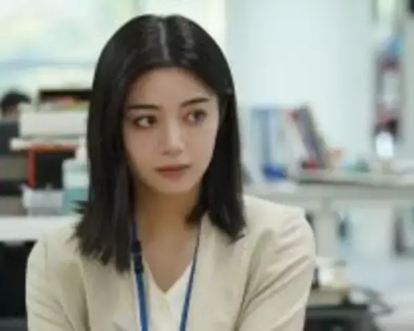 「全身に入れ墨びっしり…美しき35歳俳優が、ネトフリで“狂気の変貌”。「オス感足りない」は誤解だった」の画像