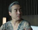 「全身に入れ墨びっしり…美しき35歳俳優が、ネトフリで“狂気の変貌”。「オス感足りない」は誤解だった」の画像6