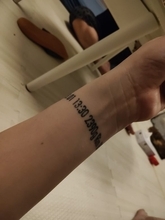 「かっこいい」「これだったら入れてみたい」双子ママの“手首のタトゥー”に驚き！実用的すぎるその内容は