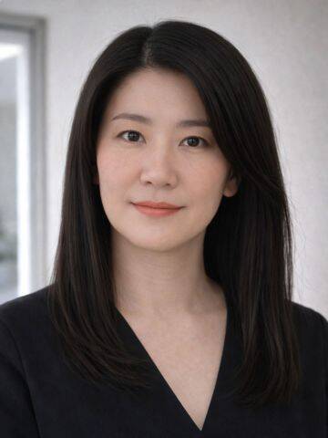 40代 “なんか不機嫌そうなオバ見え顔”を、“優しいおねえさん顔”に補正するテクニック
