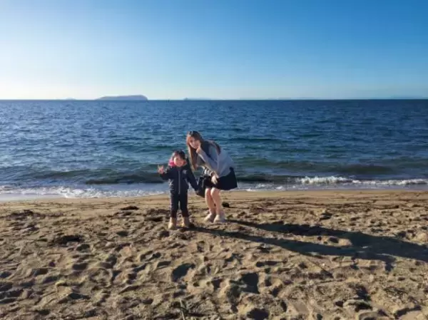 「「おねがい ゆるして」目黒・5歳女児虐待死から8年。“衝撃の反省文”の真実と、母が娘を守れなかった理由――事件追うルポライターが語る」の画像