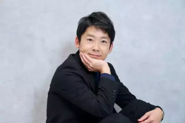 「「不仲になったら和解はしない」結成30年、芸人コンビを続けてこれた理由。“コミュ力×高学歴”という最強の関係性」の画像