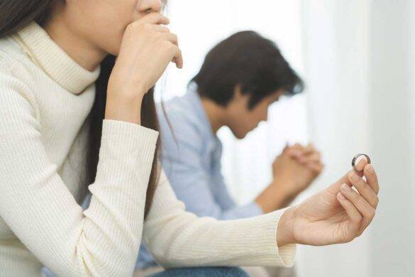 休日のたびに実家に帰る夫にウンザリ。“農業の手伝い”は真っ赤なウソで…／結婚人気記事BEST