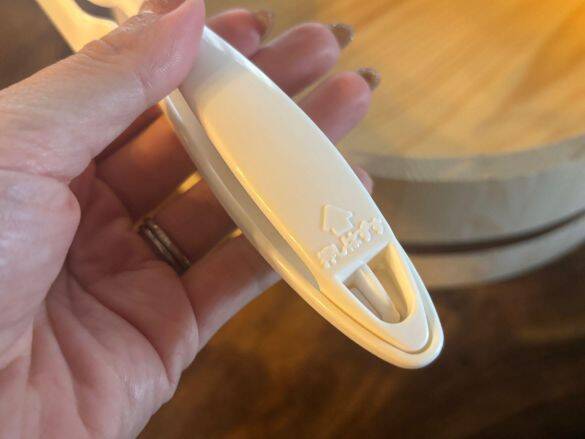 押すだけでシャリ量産！330円の“寿司パーティ爆速化アイテム”使ったら楽しすぎた。年末年始に大活躍の3COINSアイテム