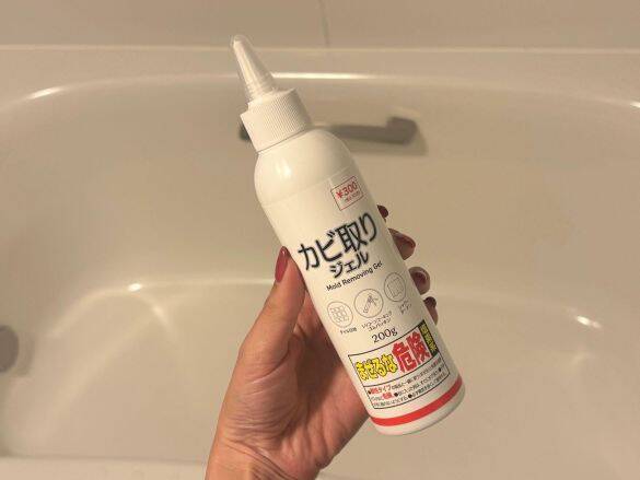 本当に100均?! お風呂のガンコ汚れが、まさかのキャンドゥ「330円の風呂掃除アイテム」でピカピカ！ コスパ最高の優秀さ