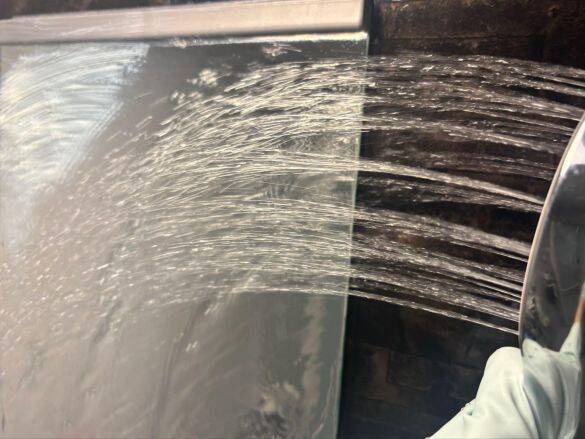 本当に100均?! お風呂のガンコ汚れが、まさかのキャンドゥ「330円の風呂掃除アイテム」でピカピカ！ コスパ最高の優秀さ