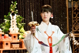 「ストリッパーは体を売ってるのと同じ」潔癖症役の浜辺美波と、いかがわしい渋谷の深い縁｜ドラマ『もしがく』5話