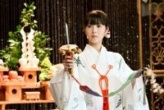 「ストリッパーは体を売ってるのと同じ」潔癖症役の浜辺美波と、いかがわしい渋谷の深い縁｜ドラマ『もしがく』