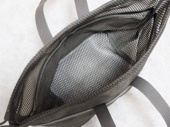 ホテルやジムでの「持ち運び問題」が解消！無印良品の隠れた名品、メッシュ巾着が優秀すぎる