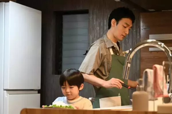 「「日本トップレベルの俳優」51歳元スターアイドルが“遺品整理人”で魅せる秋ドラマ。不倫…？それとも“大人の恋”？物語のカギを握る出会いとは」の画像