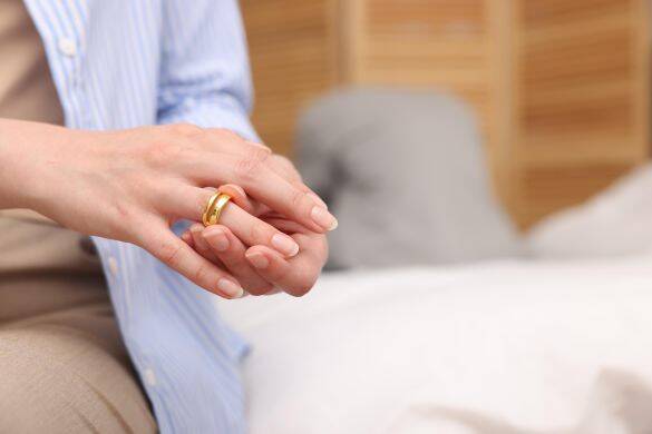 義母から突然「あなたとは絶縁します」と電話ガチャ切り。夫に相談したら…まさかの理由が気持ち悪すぎた