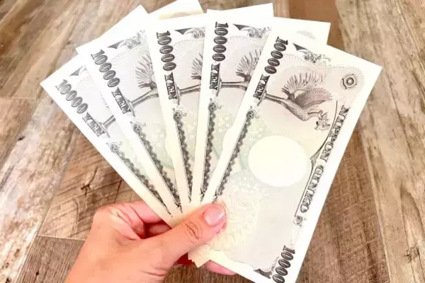 「クリスマスイブに突然家に来て土下座する彼、理由を聞いて愛想が尽きた／恋愛人気記事BEST」の画像