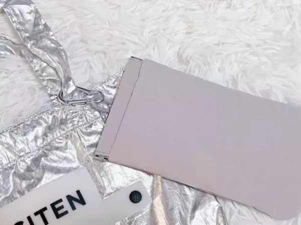 「バッグの中の小物、今すぐ使いたいのに出ないイライラ……無印の「990円ポーチ」が秒で解決してくれた！」の画像