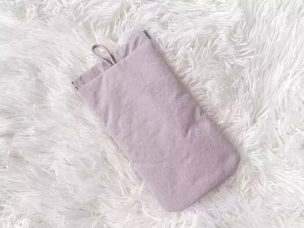 「バッグの中の小物、今すぐ使いたいのに出ないイライラ……無印の「990円ポーチ」が秒で解決してくれた！」の画像