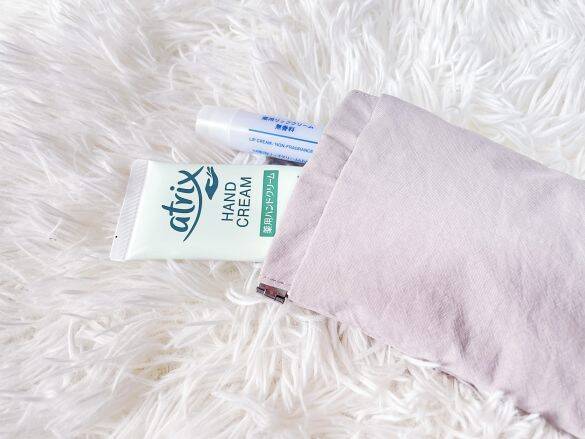 バッグの中の小物、今すぐ使いたいのに出ないイライラ……無印の「990円ポーチ」が秒で解決してくれた！