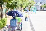 「「日傘をさす小学生」が急増中？酷暑から我が子を守る新たな選択肢。教師や親のリアルな声は」の画像5