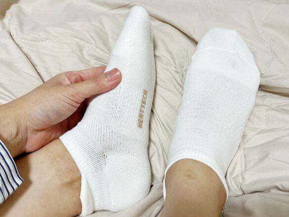 ユニクロ「ヒートテック靴下」4種を履き比べした結果！SNSで大バズり中のアイテムも