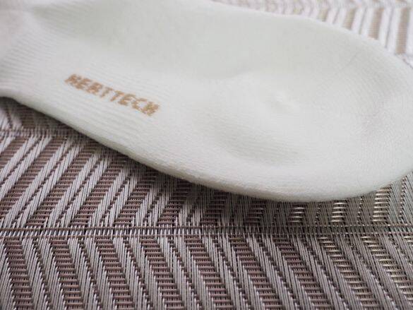 ユニクロ「ヒートテック靴下」4種を履き比べした結果！SNSで大バズり中のアイテムも