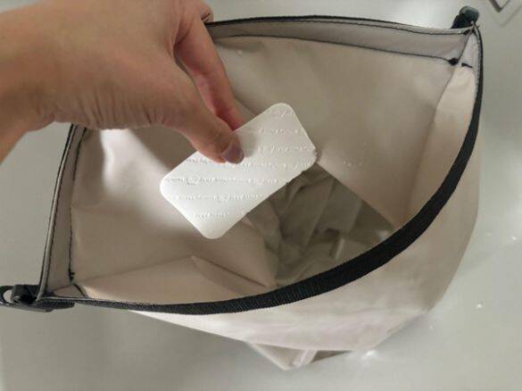 ケチャップ汚れが1分で落ちた！ ダイソーの「洗濯グッズ2つ」で“ちょい洗い”が想像以上にラクに