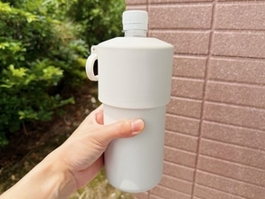 水筒よりラク！無印の「1590円ペットボトル用ホルダー」を4時間持ち歩いて驚いたこと