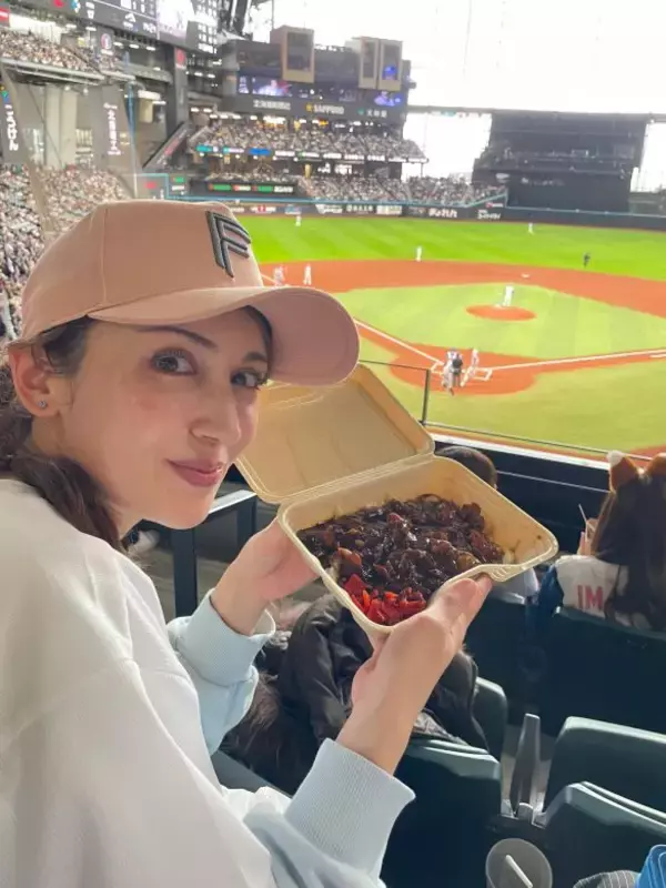 「「ひざから崩れ落ちそうに…」40歳・元TBSアナの私が確定申告の準備で衝撃を受けたワケ」の画像