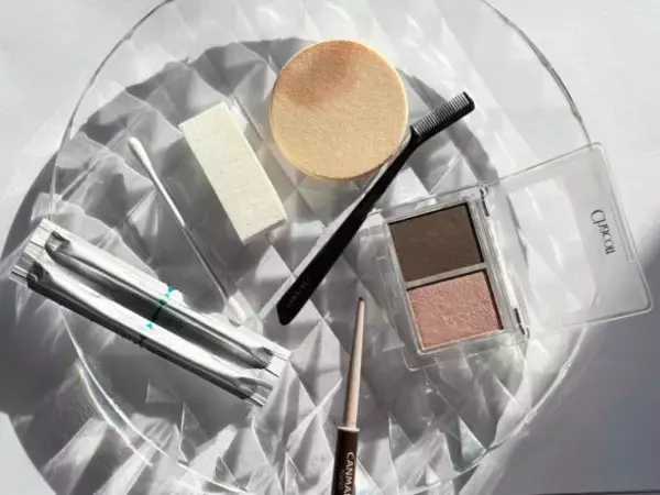 アイラインがガタガタ、チーク塗りすぎ……失敗メイクをササッと直すには？忙しい朝でもこれならできる
