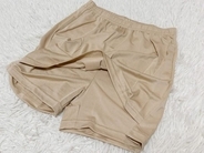 スカートの“Yライン張り付き問題”を解決。3COINSの550円「Yラインカバーパンツ」でシルエットが激変
