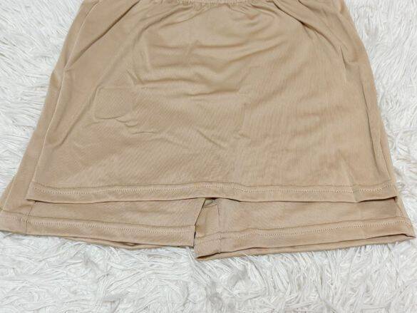 スカートの“Yライン張り付き問題”を解決。3COINSの550円「Yラインカバーパンツ」でシルエットが激変