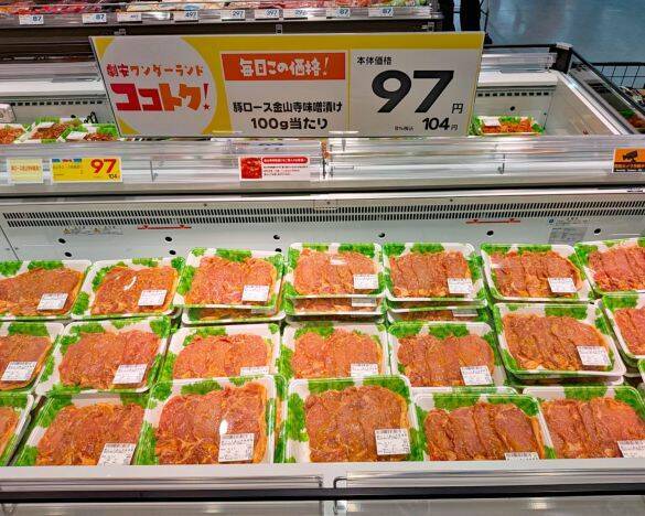トマト50円に500円台の絶品寿司まで！新生ディスカウントスーパーが驚きの激安を実現できるワケ