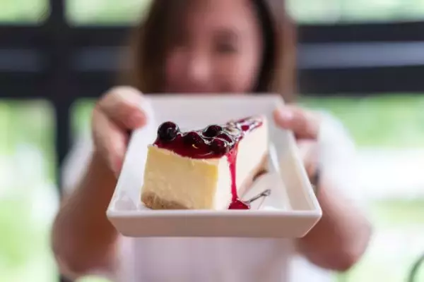 「『ヒルナンデス』で話題！“運動せずに12kg痩せた保健師”が教えるらくらくダイエットメニュー／2025 人気記事top5」の画像