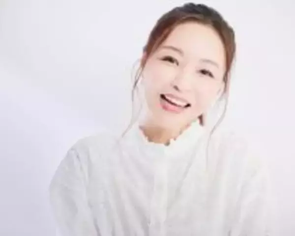 「50歳・インリン、美ボディを支える“意外な簡単習慣”を明かす「本気でやると汗かくんですよ」」の画像