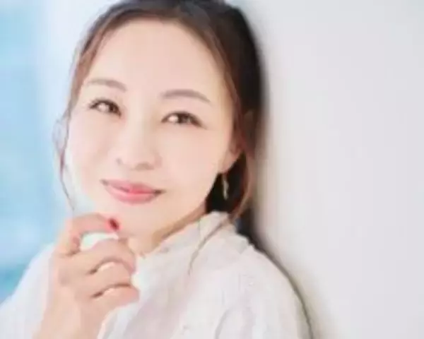「50歳・インリン、美ボディを支える“意外な簡単習慣”を明かす「本気でやると汗かくんですよ」」の画像