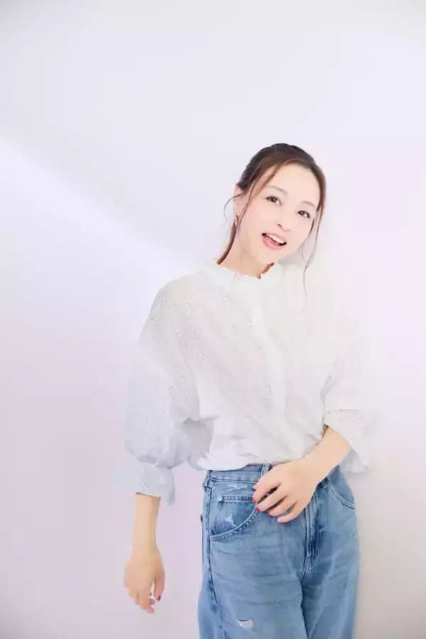 「50歳・インリン、美ボディを支える“意外な簡単習慣”を明かす「本気でやると汗かくんですよ」」の画像
