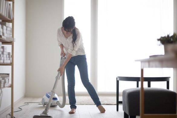 夫が「手のひらサイズの◯◯」を300万円で購入…結婚後に知ってしまった夫の“別の顔”／結婚人気記事BEST