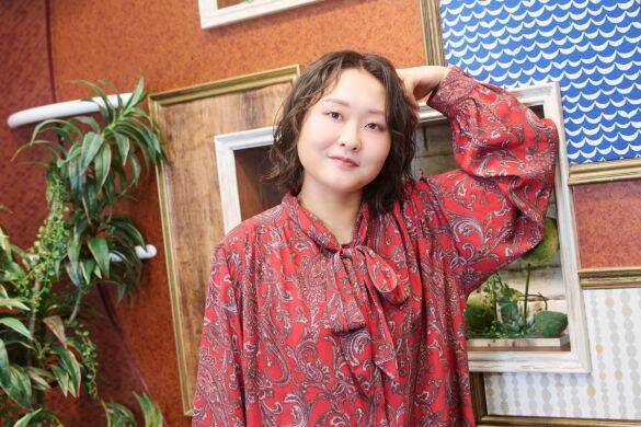 吉住「イケメンよりタモリさんに会いたい」女芸人への“よくある質問”に感じた違和感　恋愛が好きだと思われすぎてない？