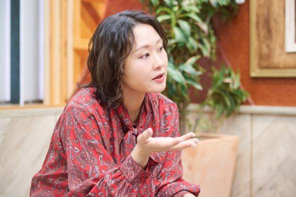 吉住「イケメンよりタモリさんに会いたい」女芸人への“よくある質問”に感じた違和感　恋愛が好きだと思われすぎてない？