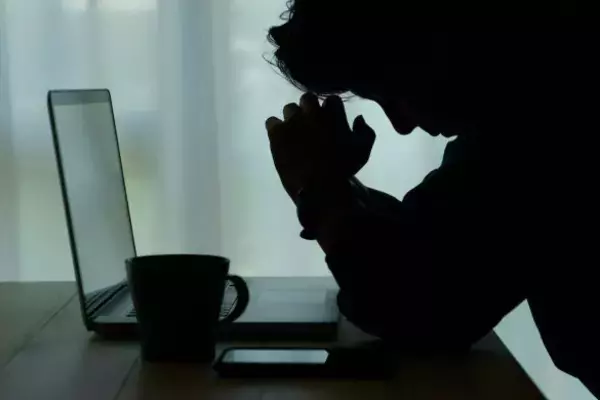 「妊娠中に女友達から「あなたの夫とホテルにいる」と電話！ 怒って駆けつけたら…予想外の“事実”にア然」の画像